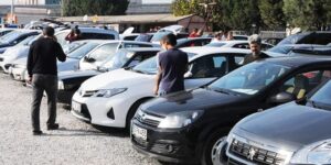 Ticaret Bakanı Ömer Bolat, ikinci el otomobil piyasasına ilişkin alınan önlemleri TÜHA Haber’e değerlendirdi