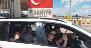 Yurtdışı Türklerine karşı beslenen kin ve nefretin nedeni: Yoksulluktan doğan kıskançlık