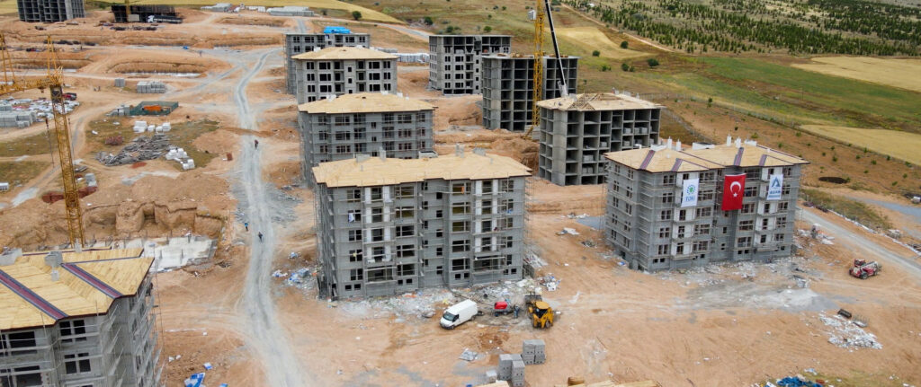 Bakan Özhaseki: “Kahramanmaraş’ta 112 bin 414 deprem konutu yapılacak”