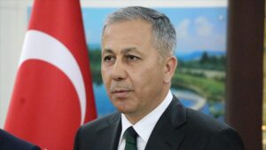 İçişleri Bakanı Yerlikaya: Sakarya ve Hatay’da 39 göçmen kaçakçısı yakalandı