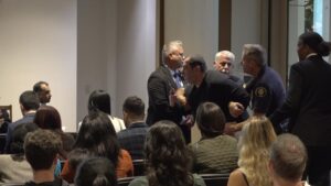 Los Angeles Ateşesi Demirezen: Fikir özgürlüğüne karşı provakasyon yaptılar