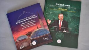 Cumhurbaşkanı Erdoğan BM liderlerine kitap takdim etti