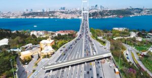 Otoyol ve köprü geçiş ücretlerine yapılan düzenleme ertelendi