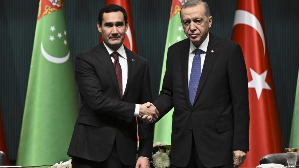 Türkiye ile Türkmenistan arasında 13 işbirliği anlaşması