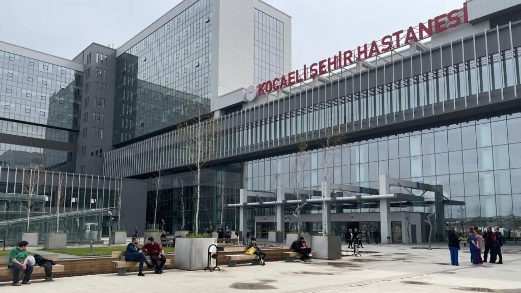 CHP Kocaeli Milletvekili Prof. Dr. Mühip Kanko, “Kocaeli Halkının Sağlık Çilesi Ne Zaman Bitecek? “