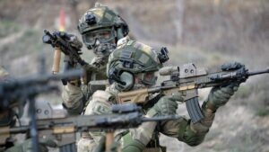 Gri listedeki terörist üç ayrı girişi olan mağarada etkisiz hale getirildi