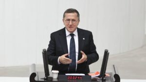 İYİ Parti Kocaeli Milletvekili Lütfü Türkkan, “Türkiye yeni bir Çernobil felaketiyle karşı karşıya”
