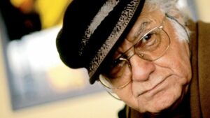 Attila İlhan: Sanat da ahlâk ve hukuk gibi bir üstyapı kurumudur