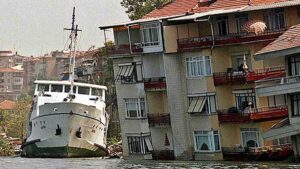 Prof. Dr. İsmail Barış: “Kimine göre 7.7 şiddetinde deprem ‘afet bile değildir’”