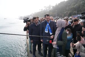 İstanbul Büyükşehir Belediye Başkan Adayı Murat Kurum, Sarıyer’de olta balıkçıları ile