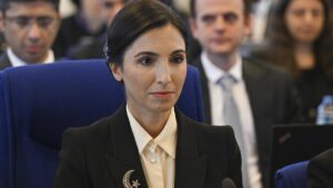 Merkez Bankası Başkanı Erkan görevden affını talep etti