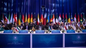 İslam İşbirliği Teşkilatı’nın (İİT) nihai bildirisinde, “Uluslararası toplum, İsrail’i gazetecileri hedef alarak uluslararası hukuku ihlal etmekten sorumlu tutmak için harekete geçmeli”