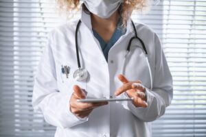 Sağlık alanında düzenlemeler getiren kanun teklifi yasalaştı