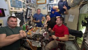 Uzayda Hangi Besinler Tüketilir? Hangileri Tüketilemez?