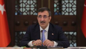 Cumhurbaşkanı Yardımcısı Yılmaz, “Kamuda tasarruf konusunda ciddi bir çalışma yürütülüyor”