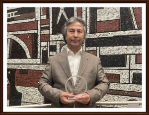 Uygur yazar Izgil John Leonard Ödülü’nü kazandı