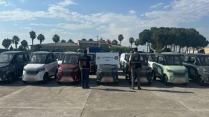 Usulsüz işlemlerle yurda sokulmak istenen 87 araç ele geçirildi