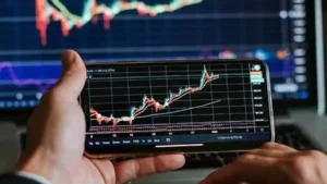 Gazeteci-Editör Aslı SÖZBİLİR’in ‘Sabah Kahvesi’nde ‘Şirketler’den Ne Haber’