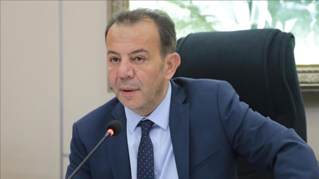 CHP Yüksek Disiplin Kurulu’ndan Tanju Özcan’a kınama cezası