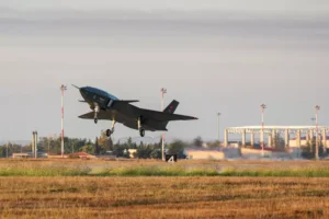 Bayraktar KIZILELMA’nın üretim prototipi testi geçti