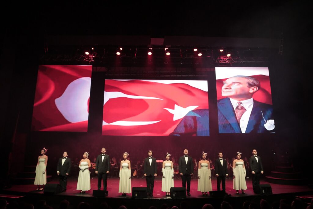 ANABİLİM Okulları’ndan 29 Ekim CUMHURİYET BAYRAMI’na Yakışan Görkemli Etkinlik