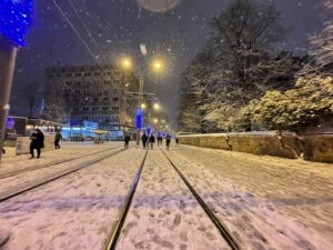 Yurdumuza Balkanlar üzerinden giren soğuk hava dalgası birçok ilde etkili oldu