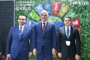 Bakan Ersoy, Azerbaycanlı mevkidaşı Kerimli ile görüştü