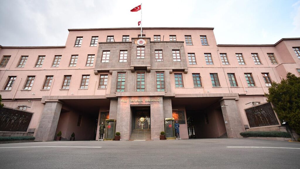 MSB Kaynakları: Pençe operasyonlarıyla 2 bin 202 bölücü terör örgütü etkisiz hale getirildi