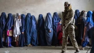 Taliban’ın Afgan kadınların tıp eğitimi almasını yasaklamasına küresel arenada tepkiyle karşılandı