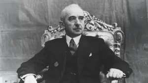 Atatürk’ün vefatının hemen ardından, Cumhurbaşkanı İsmet İnönü