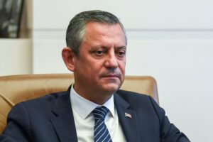 Ziyan edilen lider!