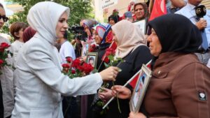 Bakan Göktaş: Anaların gözyaşları bütün hesapları bozacak güçtedir