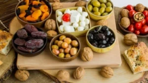 Ramazan Ayı’nda dengeli beslenmek ve yeterli sıvı almak önemli