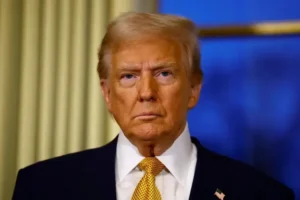 Trump, olası barış müzakerelerinde avantajın Rusya’da olduğunu itiraf etti!