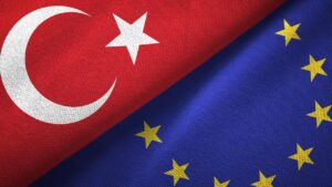 “Türk-Yunan sorunlarının diyalog yoluyla çözülmesi önemli”