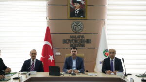 Bakan Kurum’dan deprem fırsatçılarına tepki! 5 BİN TL’ye beton döküyorlarsa kapatın gitsin…