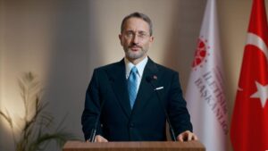 Fahrettin Altun: Cumhurbaşkanımızın hukukunu koruyacağız