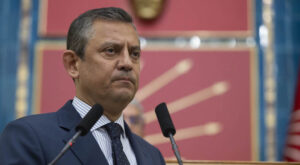 Ömer Çelik: Özgür Özel’in geldiği nokta Türkiye’yi topyekun tehdit etmektir