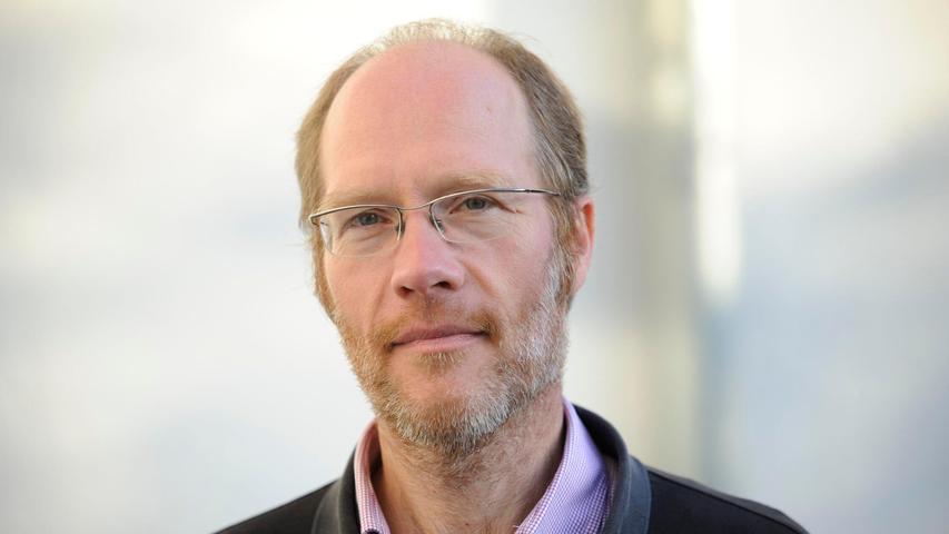 EZIRE yöneticisi ve İslam bilimci Dr. Jörn Thielmann: “Cuma Hutbelerinde Nefret Değil, Barış Yer Alıyor”