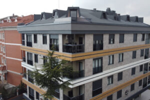 İstanbul depremine karşı riskli yapıların dönüşümünü için başlatılan “Yarısı Bizden” kampanyası sürüyor…