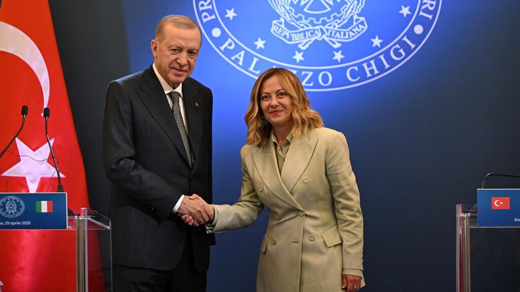 Cumhurbaşkanı Erdoğan, Meloni ile görüştü…