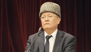 Zafer Karatay, Irak Türkmenlerine “Rusya İşgalindeki Kırım ve Ukrayna Savaşı”nı anlattı…