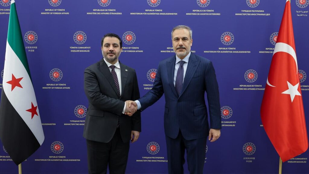Dışişleri Bakanı Fidan, işgalci İsrail’in Suriye’yi hedef alan saldırılarıyla ilgili diplomasi trafiği yürüttü.