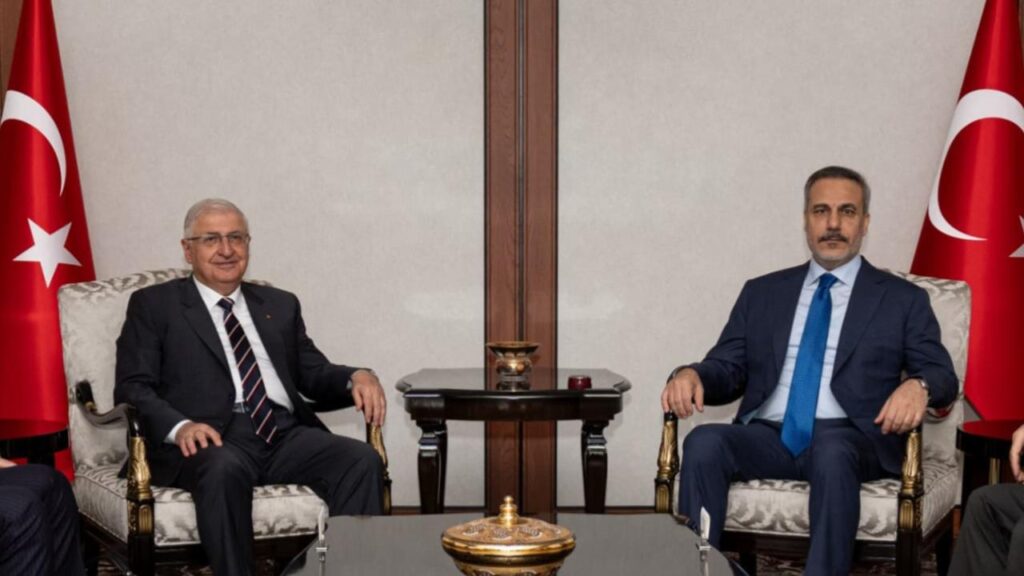 Dışişleri Bakanı Hakan Fidan, Milli Savunma Bakanı Yaşar Güler ile bugünPakistan’a resmi ziyarette bulunacak.