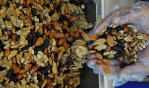 Türkiye’nin köklü kuruyemiş markalarından Peyman, iflasın eşiğinde