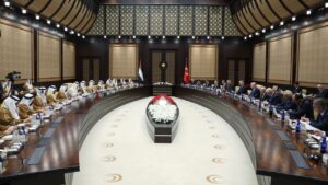 Cumhurbaşkanı Erdoğan ve (BAE) Devlet Başkanı  Al Nahyan huzurunda, iki ülke arasında 7 anlaşma imzalandı.