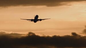 Ulaştırma ve Altyapı Bakanı Uraloğlu, “İran-İsrail çatışmaları nedeniyle İran’da kalan uçaklar, Türkiye’ye geri getirilecek”