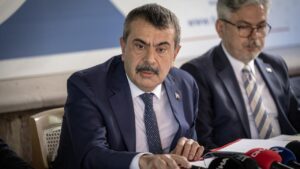 Milli Eğitim Bakanı Yusuf Tekin, Türkiye Basın Federasyonunda “Anadolu Sohbetleri” toplantısında konuştu