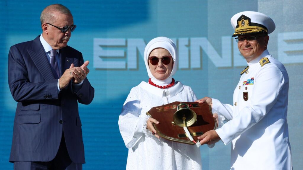 Cumhurbaşkanı Recep Tayyip Erdoğan’ın eşi Emine Erdoğan, TEKNOFEST Mavi Vatan’a ilişkin paylaşımda bulundu.