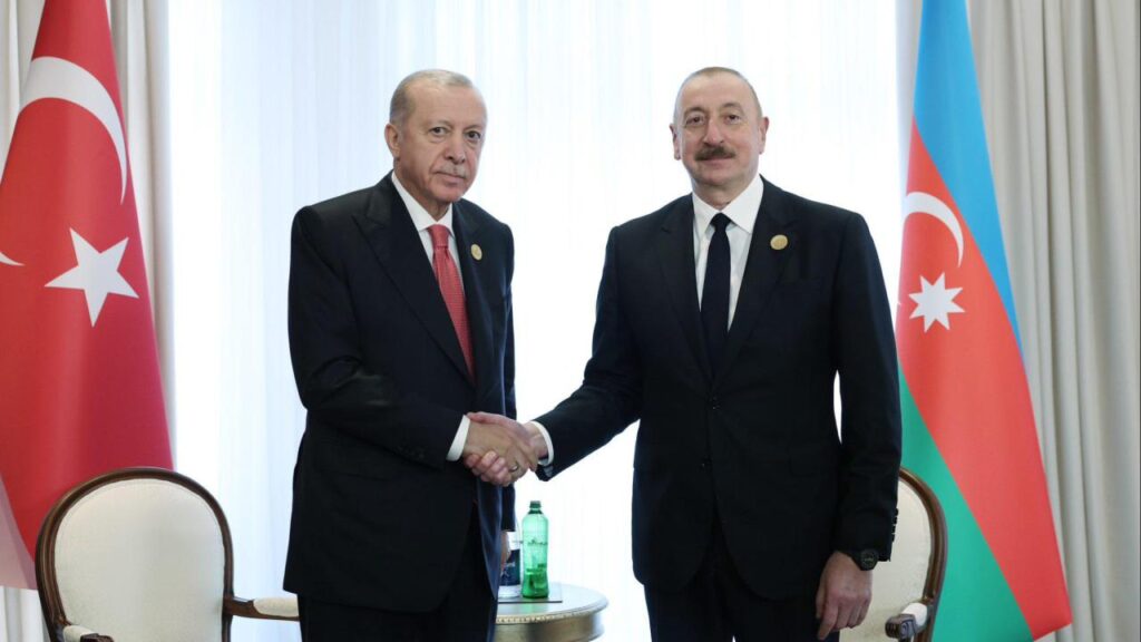 Cumhurbaşkanı Erdoğan Azerbaycan Cumhurbaşkanı Aliyev ile görüştü
